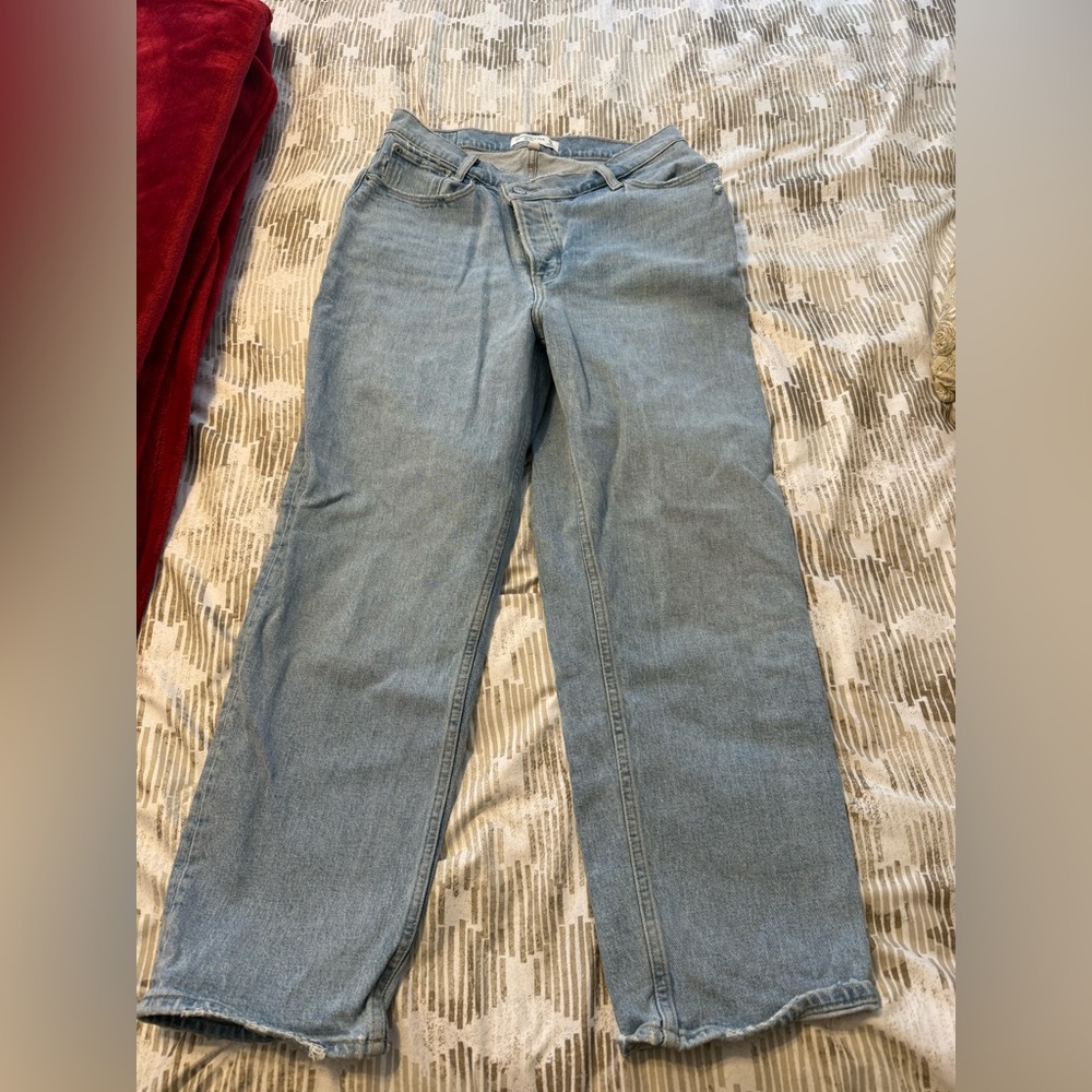 Abercrombie The Dad High Rise Jeans